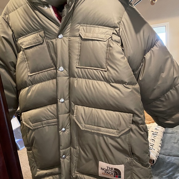 GucciXnorthface olive Puffer Jacket. Brand New. - Picture 2 of 10